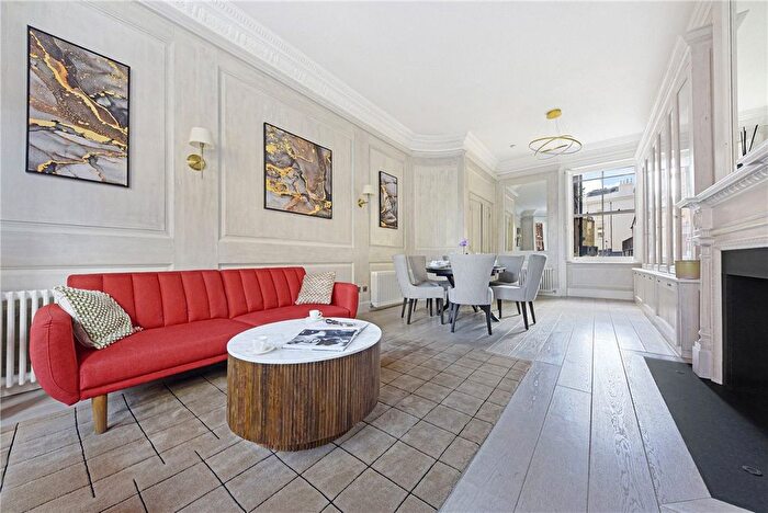 3 Bedroom Flat To Rent In Rosary Gardens, South Kensington, London, SW7