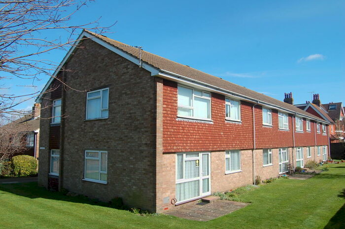 2 Bedroom Flat To Rent In Prideaux Road, Eastbourne, BN21