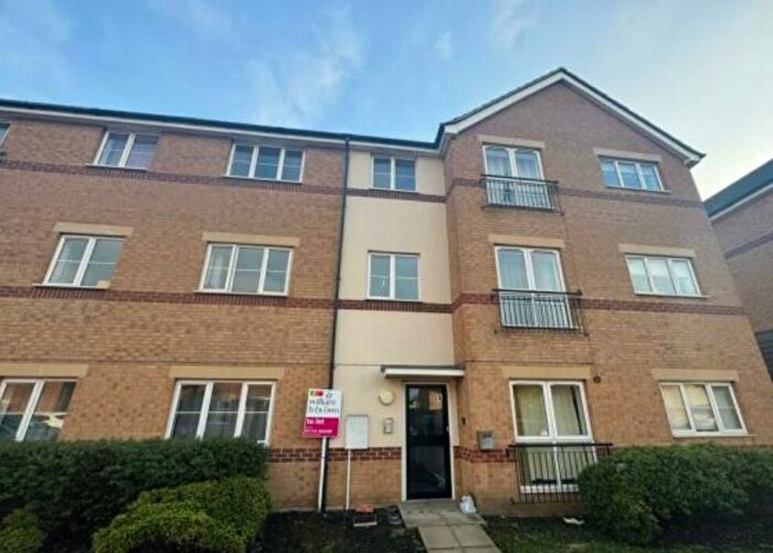 2 Bedroom Flat To Rent In Rathbone Crescent, Peterborough, PE3