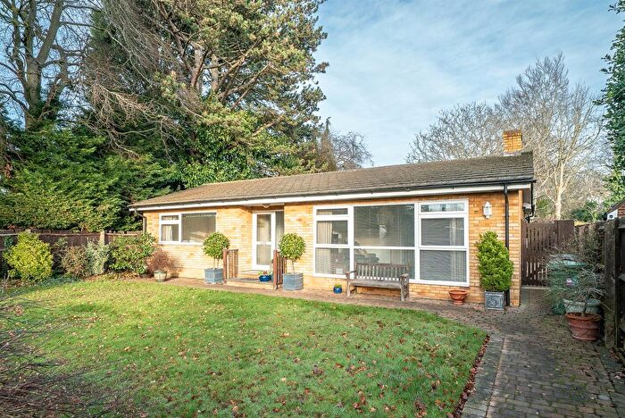 3 Bedroom Detached Bungalow For Sale In Ramsey Close, St. Albans, AL1