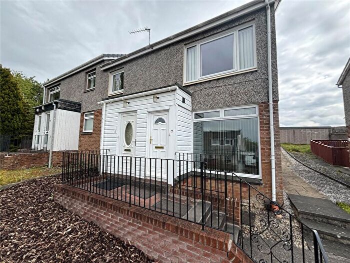 2 Bedroom Flat For Sale In Tolsta Crescent, Polmont, Falkirk, Stirlingshire, FK2
