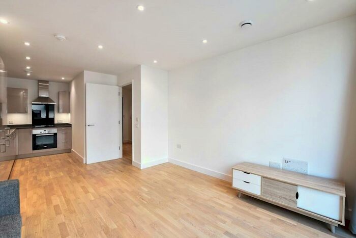 1 Bedroom Apartment To Rent In Burgess Springs, Chelmsford, CM1