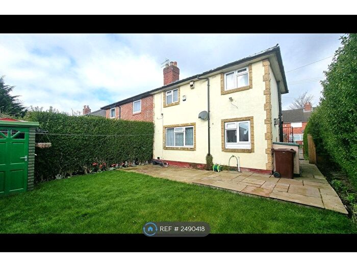 2 Bedroom Semi-Detached House To Rent In Wykebeck Avenue, Leeds, LS9