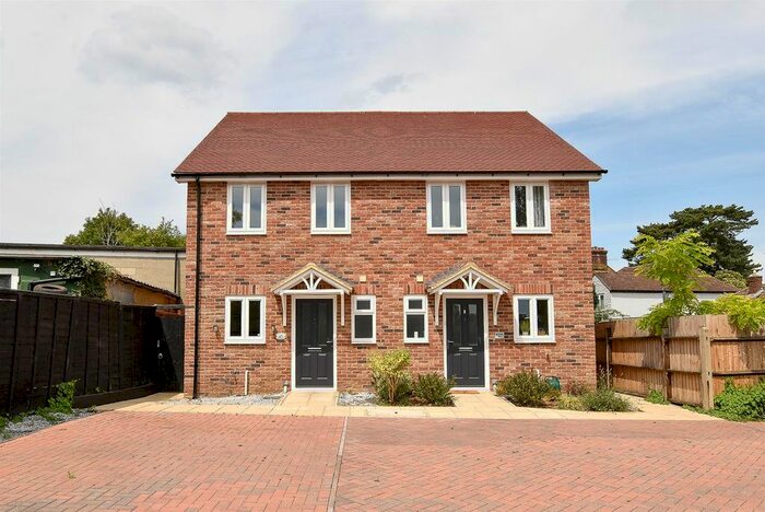 2 Bedroom Semi-Detached House To Rent In Dahlia, D New Road, Ditton, ME20