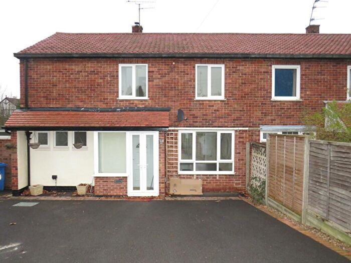 3 Bedroom House To Rent In Morden Green, Derby, DE22