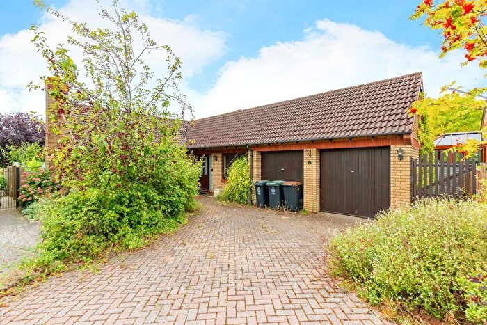 3 Bedroom Detached Bungalow For Sale In Chapel Close, Great Addington, Kettering, NN14