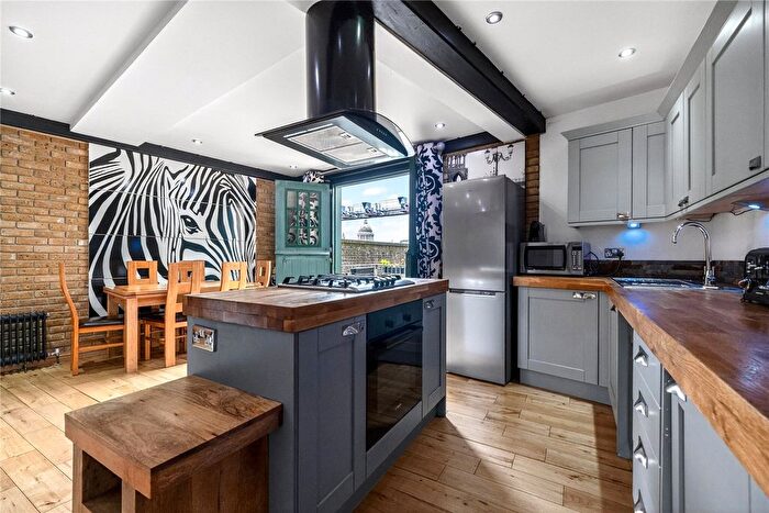 2 Bedroom Flat To Rent In Clink Street, London, SE1