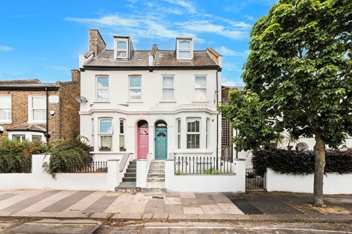 1 Bedroom Flat To Rent In Shakespeare Road, Acton, W3