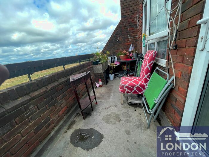 1 Bedroom Flat For Sale In Woolwich Common, Woolwich, SE18