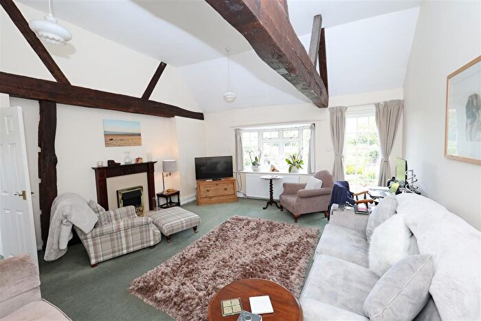 2 Bedroom Bungalow To Rent In Ovenden Road, Sundridge, Sevenoaks, TN14