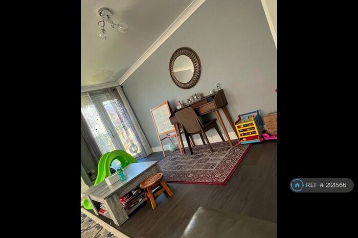 4 Bedroom Terraced House To Rent In Westward Deals, Haverhill, CB9