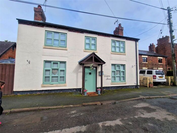 3 Bedroom Detached House For Sale In Worthenbury, Wrexham, LL13