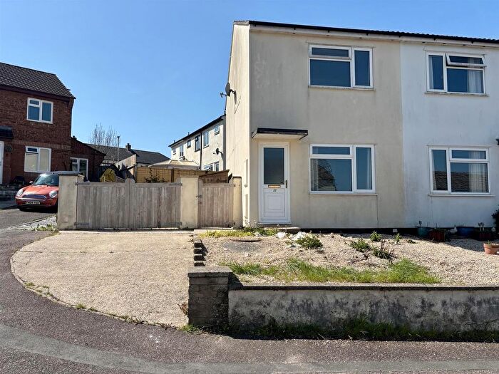 2 Bedroom Semi-Detached House To Rent In Kirby Close, Axminster, EX13