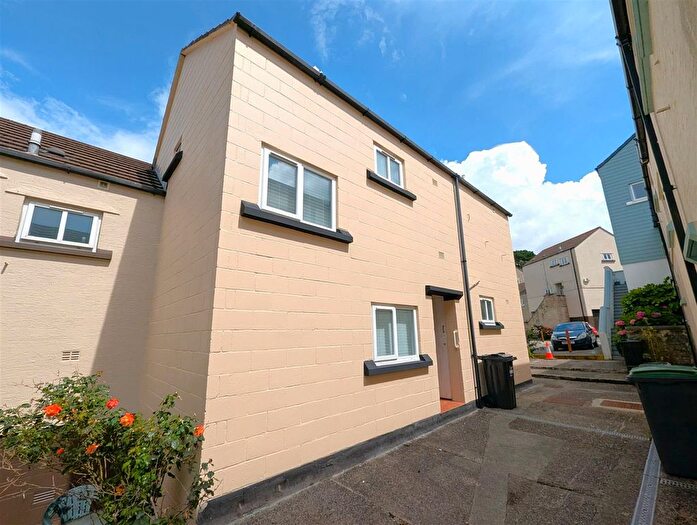 3 Bedroom Property For Sale In Rialton Heights, St Columb Minor, TR7