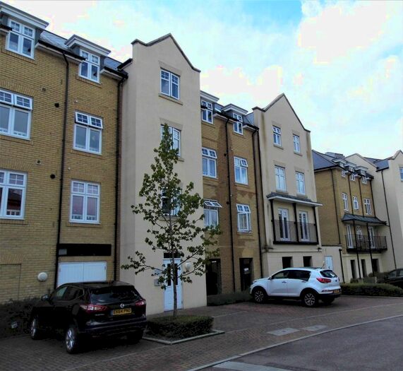 1 Bedroom Flat To Rent In Mackintosh Street, Bromley, BR2