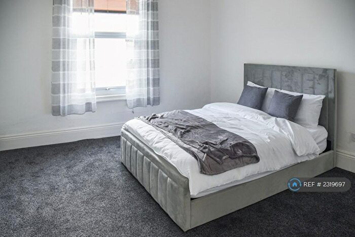 5 Bedroom Semi-Detached House To Rent In Ashley Road, Bristol, BS6