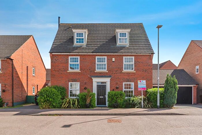 5 Bedroom Detached House For Sale In Tutt Close, Fernwood, Newark, NG24