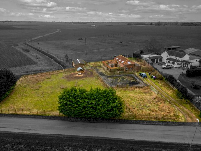 3 Bedroom Barn Conversion For Sale In Small End, Friskney, PE22