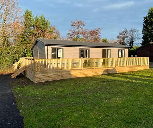 2 Bedroom Mobile Home For Sale In Akebar Park Country Park, Leyburn, North Yorkshire, DL8
