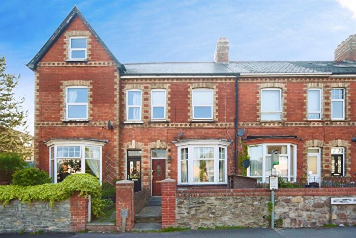 2 Bedroom Terraced House For Sale In Kingston Road, Taunton, TA2