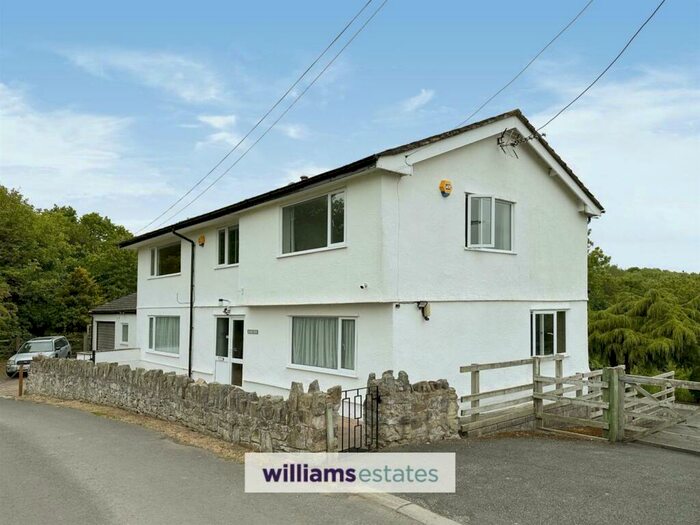 7 Bedroom Detached House For Sale In Downing Road, Whitford, CH8