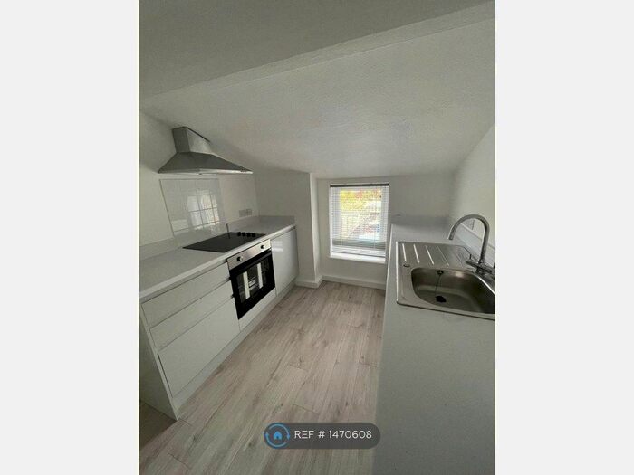 1 Bedroom Flat To Rent In Great Western Road, Gloucester, GL1