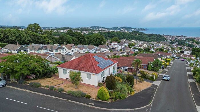 4 Bedroom Detached House For Sale In Dolphin Crescent, Paignton, Devon, TQ3