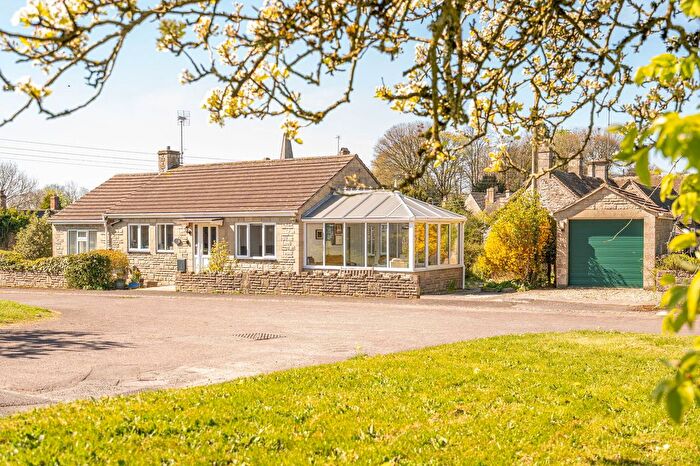 2 Bedroom Bungalow For Sale In Vanderbreen Street, Bisley, Stroud, GL6