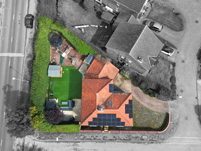 4 Bedroom Detached House For Sale In Rosedale, Leven, HU17