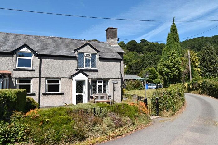 3 Bedroom Semi Detached House For Sale In Glyndyfrdwy, Corwen, LL21