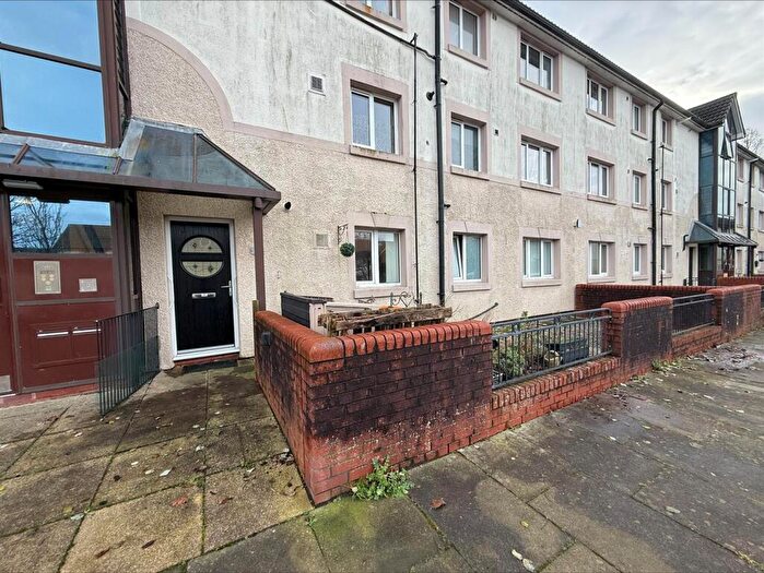 2 Bedroom Flat For Sale In Elder Court, Accrington, BB5