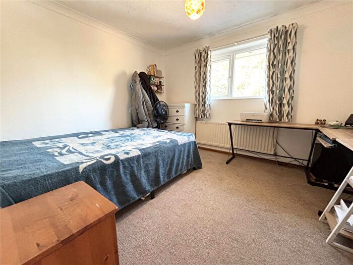 2 Bedroom Apartment To Rent In The Acorns, Marlborough Road, Old Town, Swindon, SN3