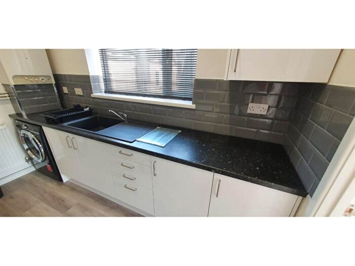 1 Bedroom Flat To Rent In Salisbury Road, Rear Building, Cathays, Cardiff, CF24