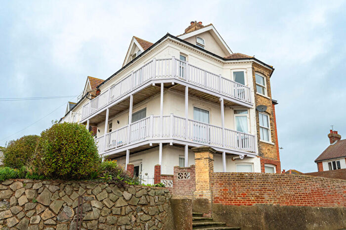 4 Bedroom Maisonette For Sale In High Beach, Felixstowe, IP11