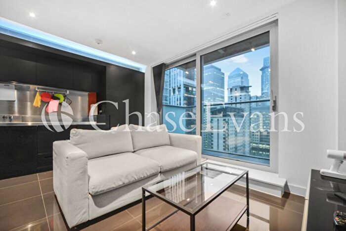 Flat To Rent In Pan Peninsula Square, Canary Wharf, London, E14