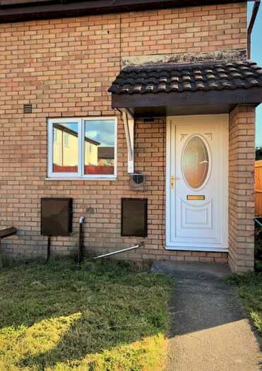 2 Bedroom Terraced House To Rent In Stafford Road, Caldicot, NP26