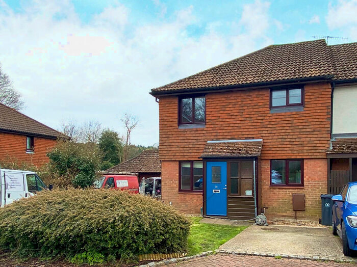 1 Bedroom End Of Terrace House To Rent In Heather Mead, Frimley, GU16