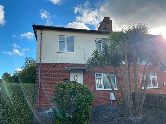 3 Bedroom Semi Detached House To Rent In The Avenue, Kirk Ella, HU10