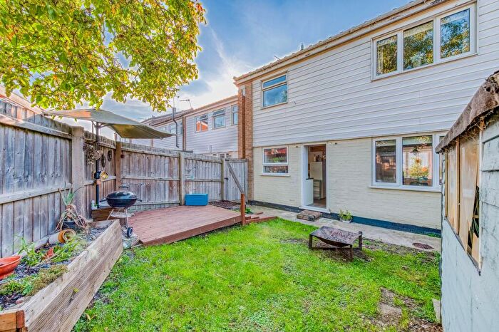 3 Bedroom End Of Terrace House For Sale In Ash Drive, Eye, IP23