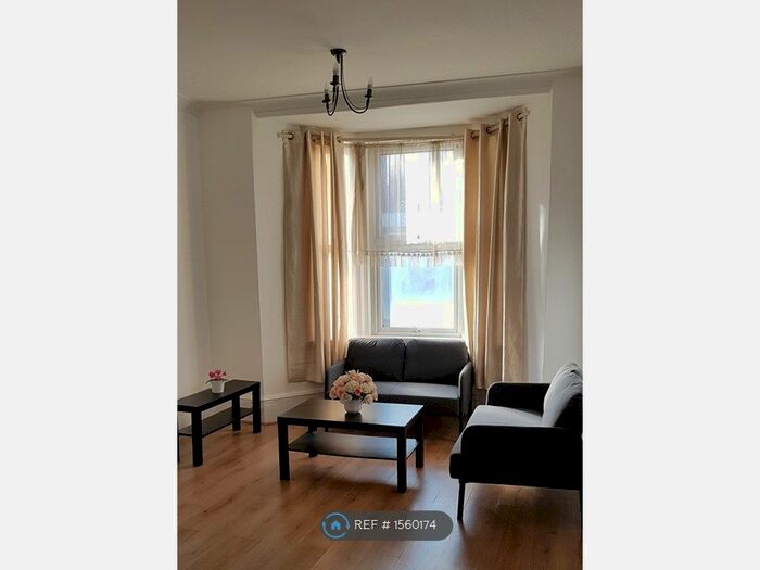 1 Bedroom Flat To Rent In South Norwood, London, SE25