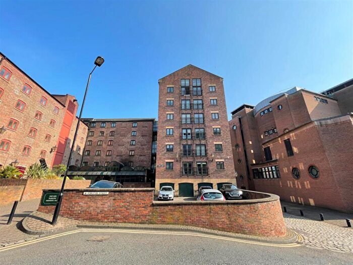1 Bedroom Flat To Rent In Love Lane, Newcastle Quayside, Newcastle Upon Tyne, NE1