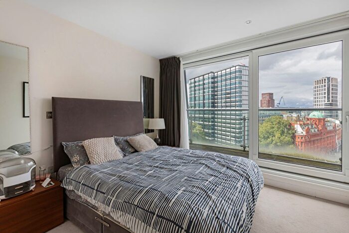 2 Bedroom Flat For Sale In City Road, London, EC1Y