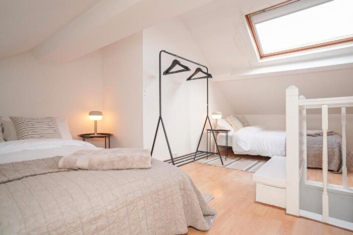 3 Bedroom Terraced House To Rent In John Street, Sheffield, S2