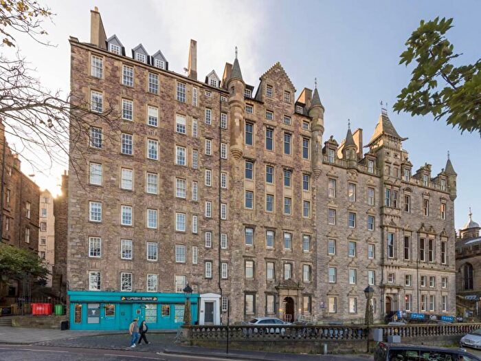 1 Bedroom Flat To Rent In North Bank Street, Old Town, Edinburgh, EH1