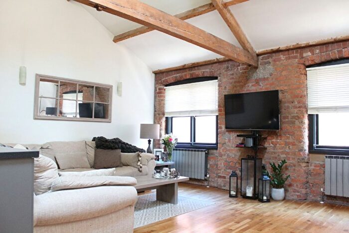 2 Bedroom Flat To Rent In Chorlton Mill, Cambridge Street, Manchester, M1