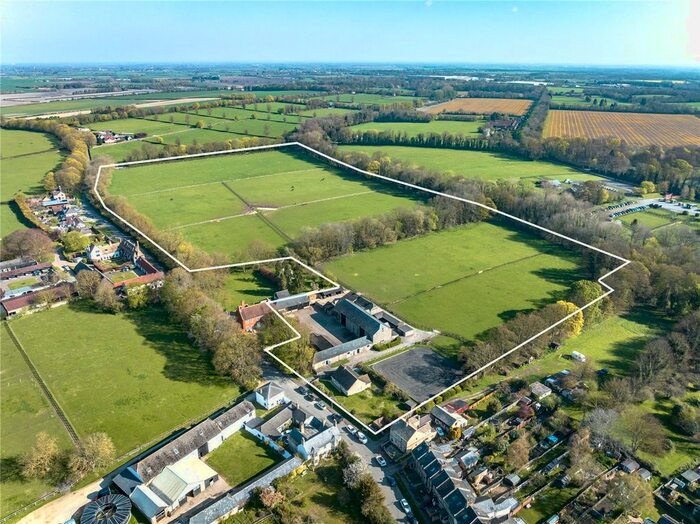 Land To Rent In Rose Hall Stables, Exning, Newmarket, Suffolk, CB8