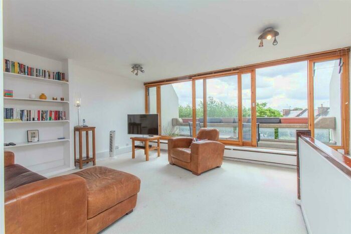 2 Bedroom Flat To Rent In Stoneleigh Terrace, Dartmouth Park Hill, Archway, N19