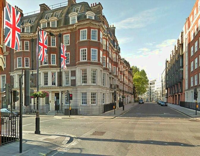 4 Bedroom Flat To Rent In Grosvenor Street, London, W1K