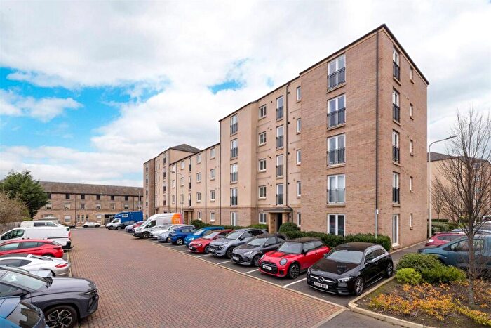 2 Bedroom Flat For Sale In Flaxmill Place, Edinburgh, Midlothian, EH6