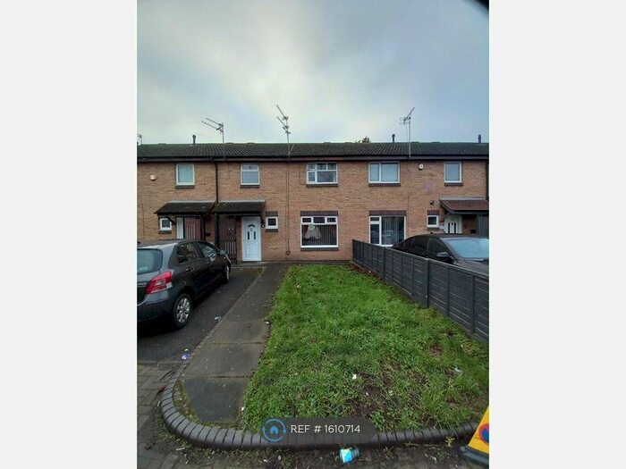 3 Bedroom Terraced House To Rent In Martin Close, Leicester, LE4